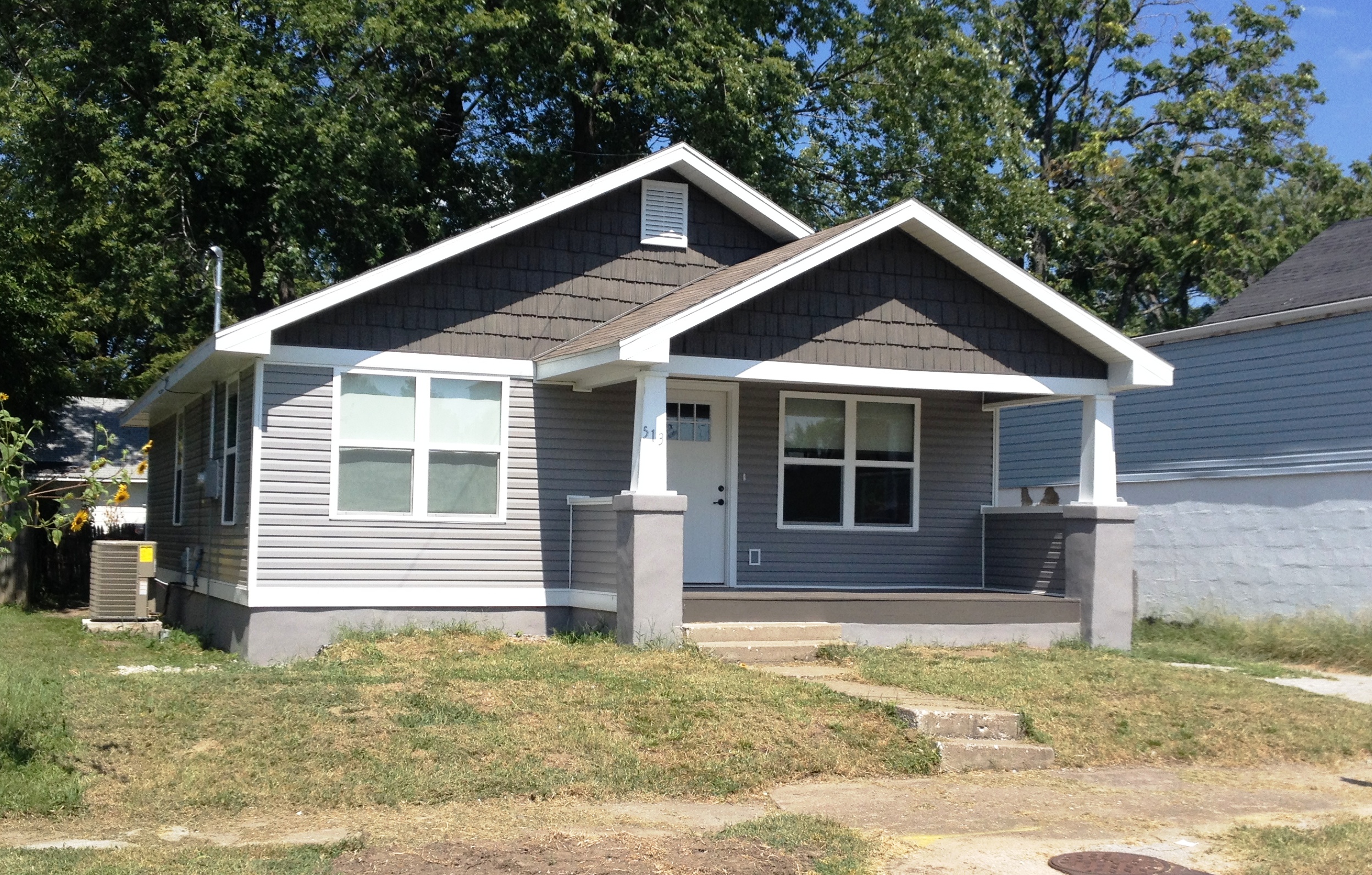 513 Hickman Ave